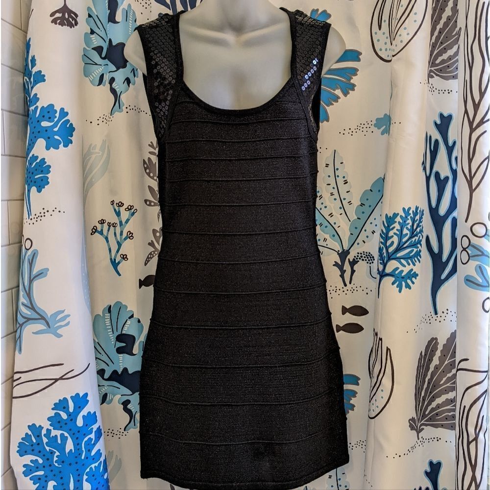 Forever 21 Sleeveless LBD Sparkly Black Sequined Bodycon Sweater Dress Sz M